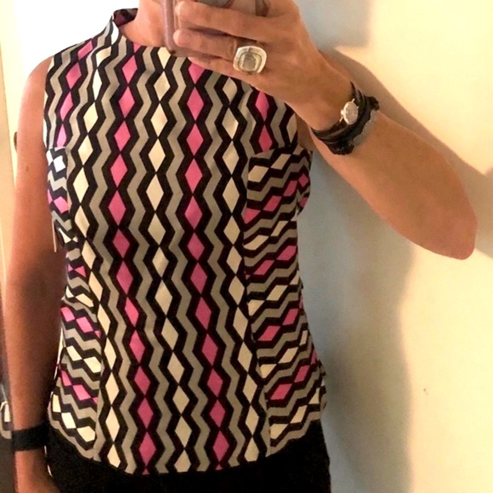 Milly Pink and Black Geometric Patterned Top - Picture 5 of 8